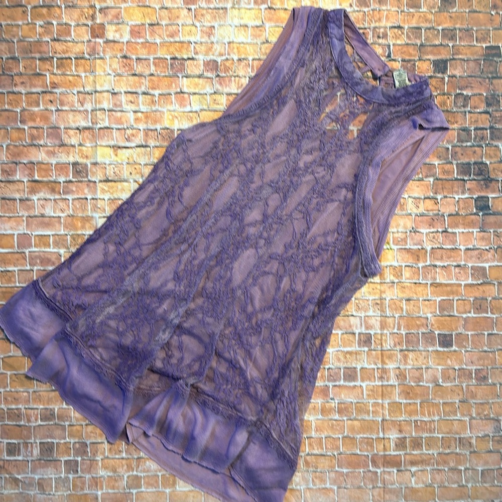 Gimmicks Lavendar Lace Tank